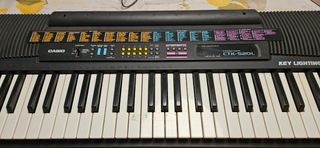 Teclado piano sintetizador CASIO