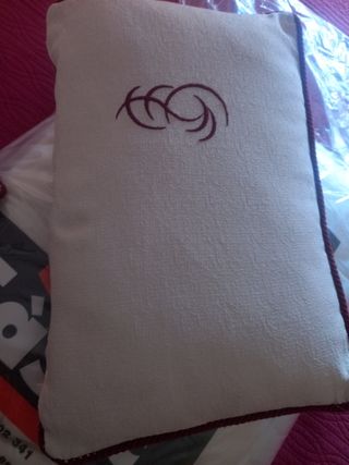 Edredón cama de 150 con 2 cojines a jueg