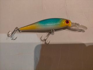 6 Señuelos artificiales pesca nuevos.