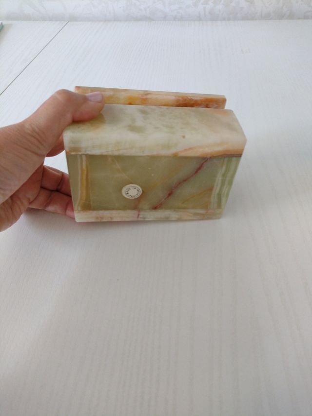 Scatola portagioie in onice