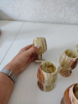 Set di bicchieri in onice chiaro 