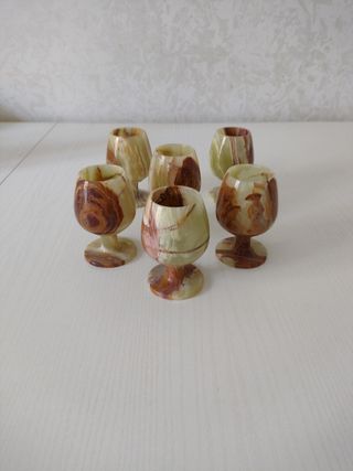 Set di bicchieri in onice chiaro 