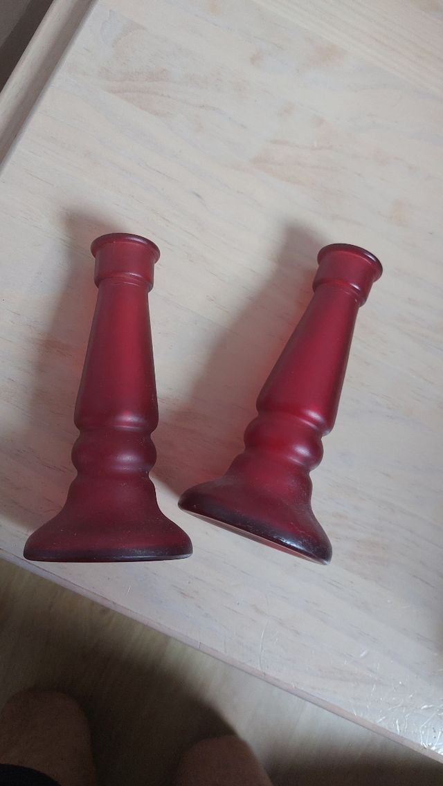 Candelabros de cristal para velas.