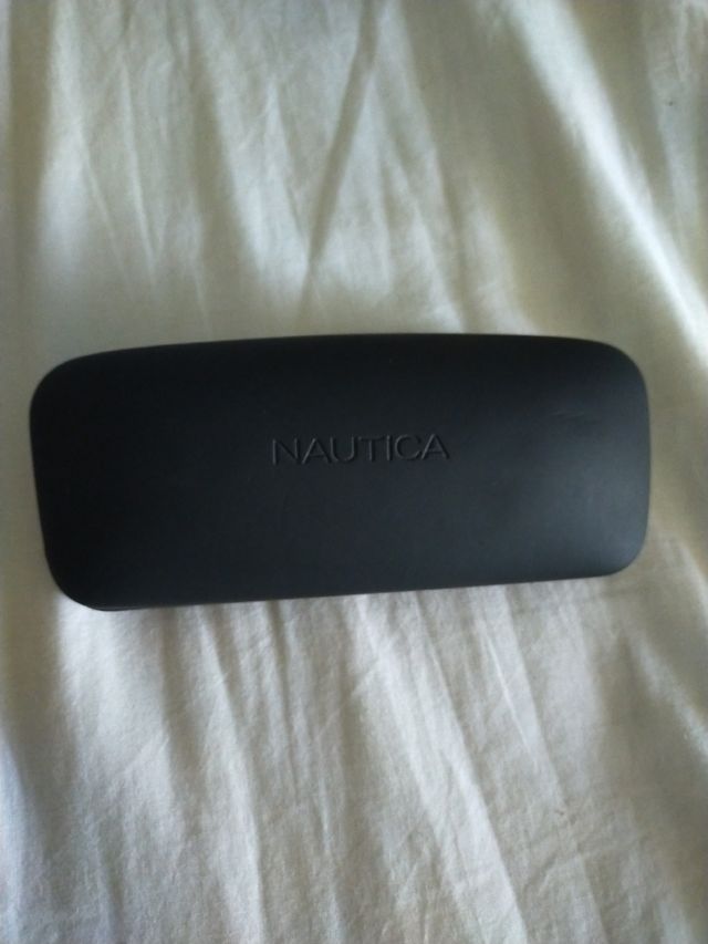 Estuche rígido gafas Náutica