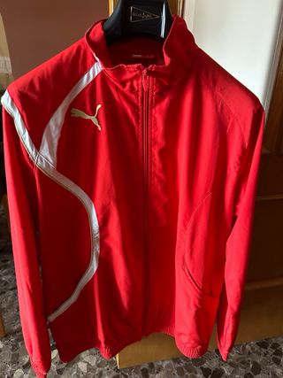 Chaqueta chandal, puma roja