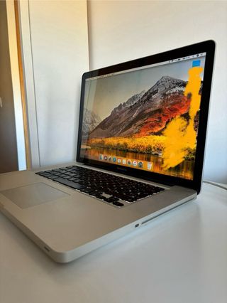 Macbook Pro 4gb i7
