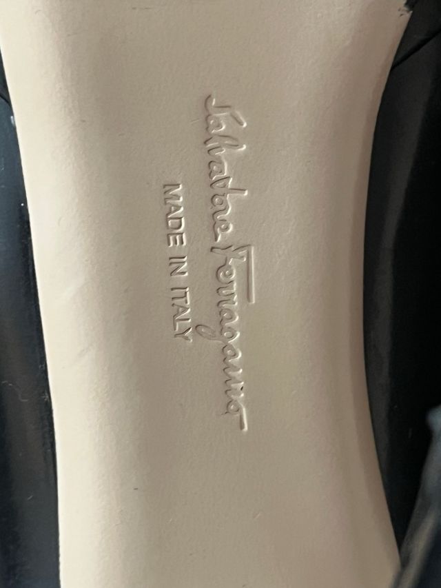 Zapatos de salon Salvatore Ferragamo