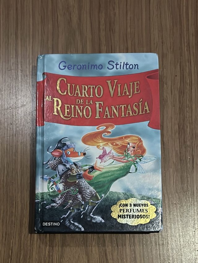 Libro de Geronimo Stilton de tapa dura.