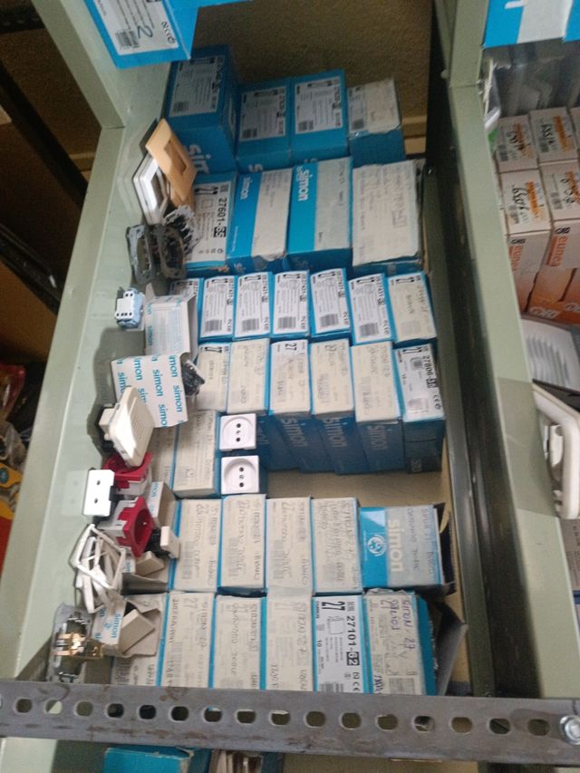 Mecanismos teclas y Marcos Simón