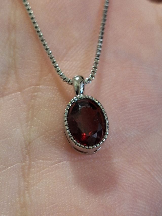 Collana in acciaio con Granato naturale