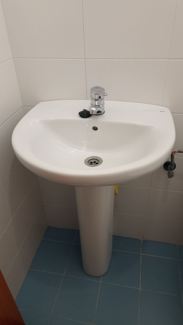 Lavabo de pie Roca