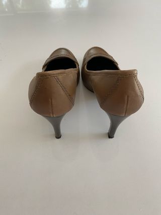 Mocasines tacón alto Zara T 38