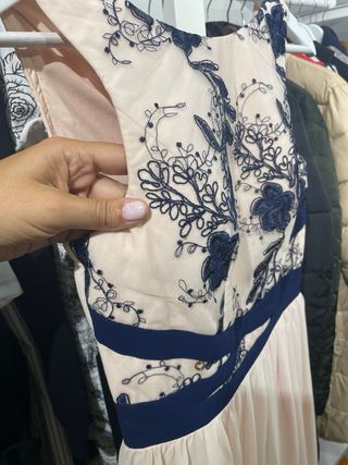 Vestido nude de fiesta