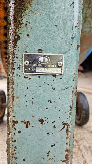 Hormigonera gasolina 220l