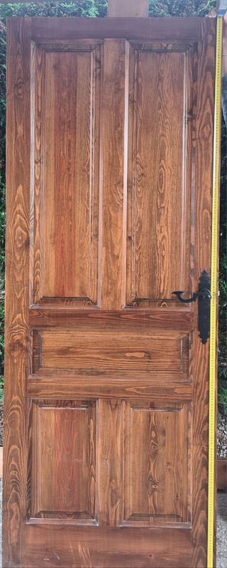 Puerta madera
