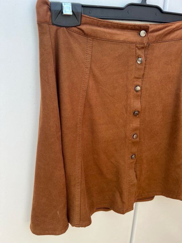 Falda de ante. NUEVA