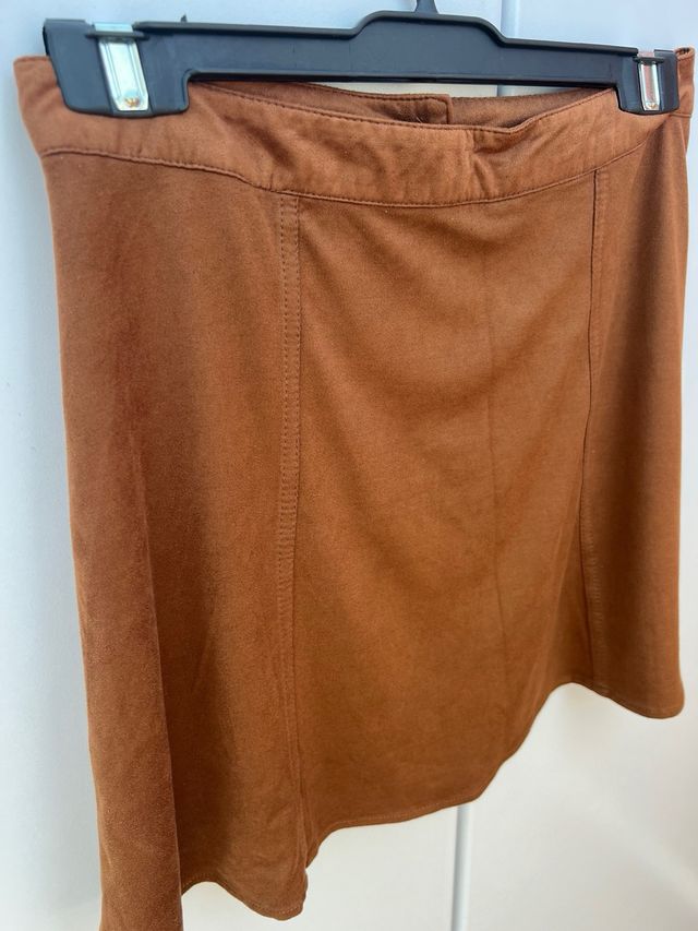 Falda de ante. NUEVA