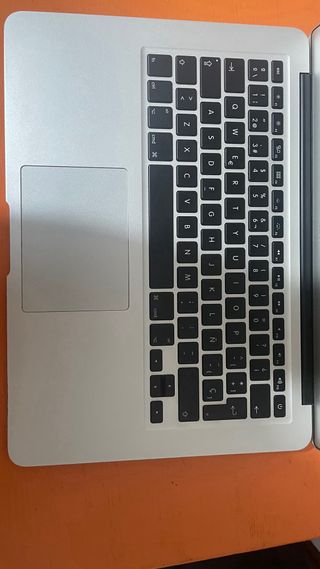 Mac book air 13”