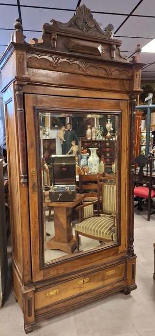 ANTIGUO ARMARIO ROPERO EN MADERA 1 PUERT
