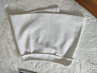 Falda blanca de Zara 