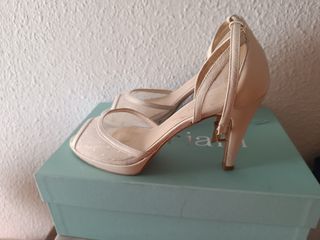 Zapatos novia blanco crudo. Doriani