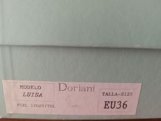 Zapatos novia blanco crudo. Doriani