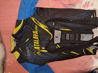 Equipación ciclismo Gobik