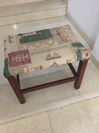 Banco descalzasor antiguo de madera