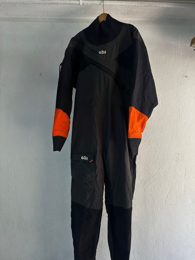 Traje seco para Embarcación Auxiliar Marca Gill
