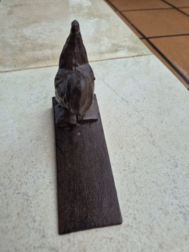 Tope de puerta con un gallo 🐓 de metal