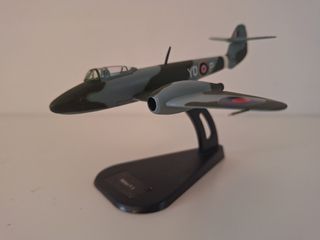 AVION GLOSTER METEOR