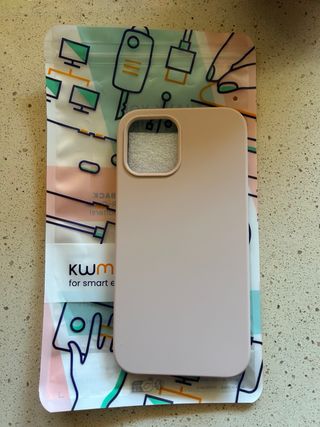 Funda compatible Iphone 12 Pro Max nueva.