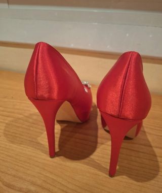 Zapato tacón rojo