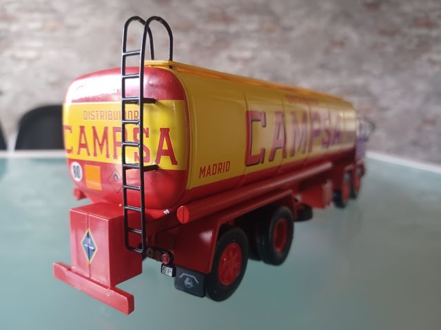 Pegaso 1086 Campsa 1/43