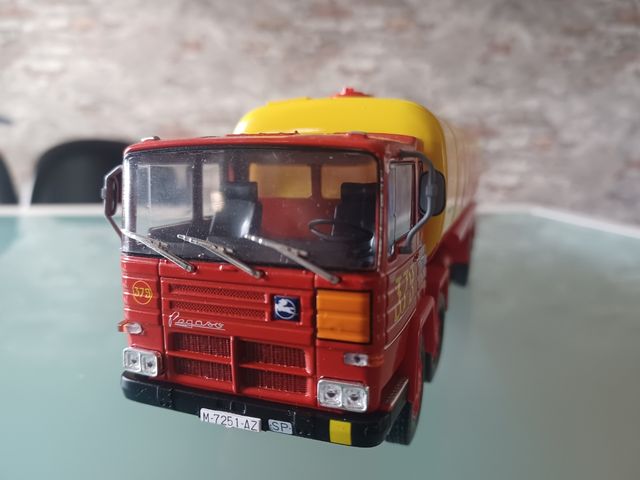 Pegaso 1086 Campsa 1/43