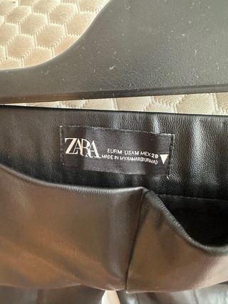 Pantalones de cuero Zara