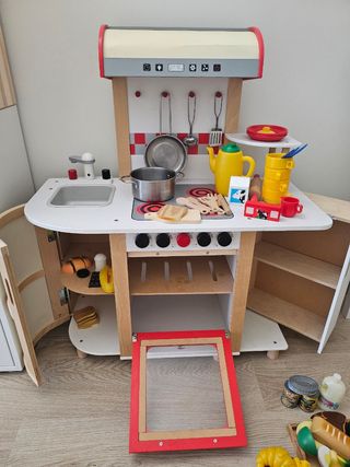 Cocinita de madera hape