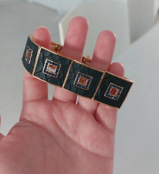 Collana e bracciale JLo