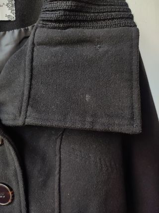 Abrigo de paño negro