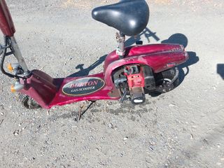Patinete de gasolina