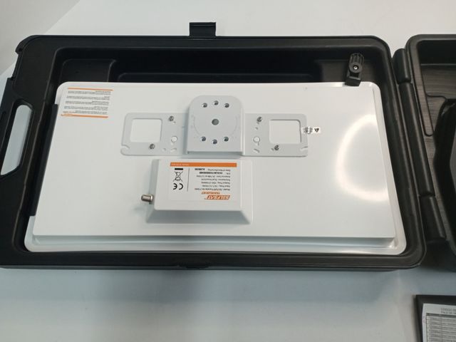 Parabólica Selfsat H30D Traveller Kit