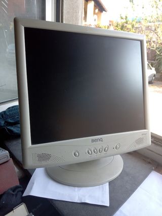 Monitor 17 "
