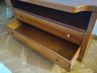 Mueble TV + 2 baldas de regalo