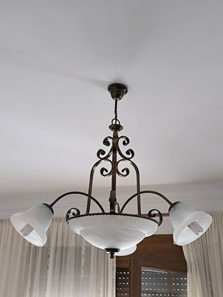 Lampara de forja con tres brazos