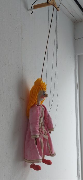 Marioneta checa de madera