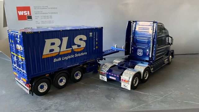 Wsi 1/50 Vancotrans Volvo VN