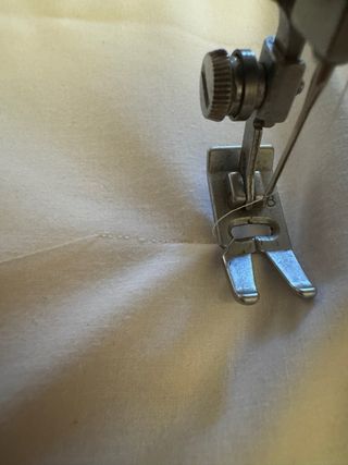 Maquina Coser Portatil Electrica SINGER 2010