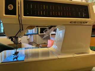 Maquina Coser Portatil Electrica SINGER 2010