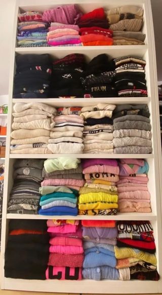 SVENDO VESTITI USATI O MAI USATI