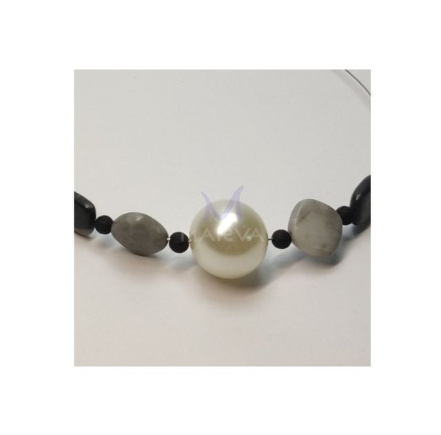 Collana fatta a mano